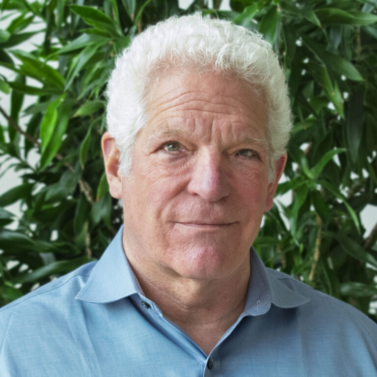 Portrait of Tom Laurita